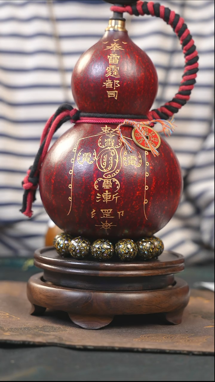 【闪购商品】YJ184大漆酒葫芦不包手串及旋转底座