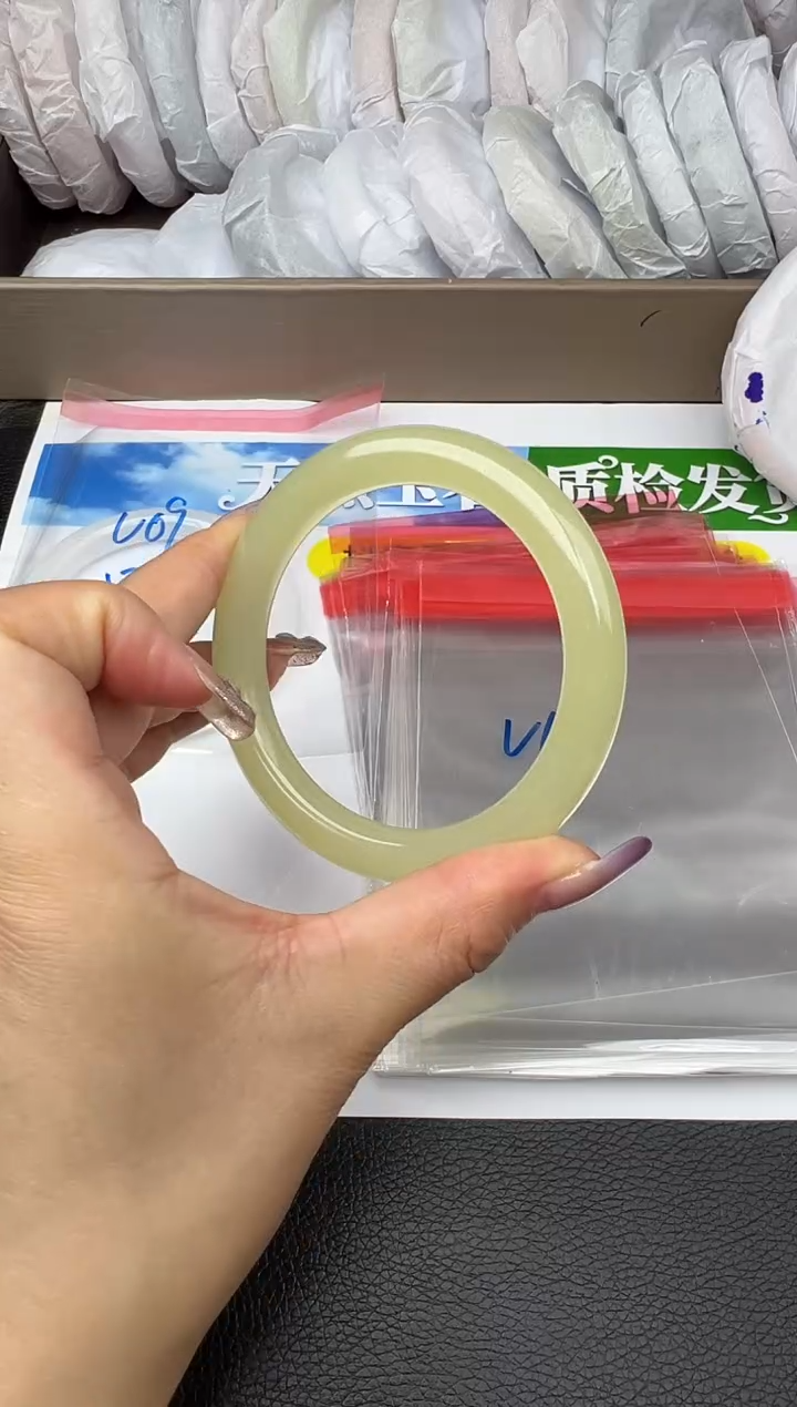 未镶嵌手镯石英质玉圈口58 59