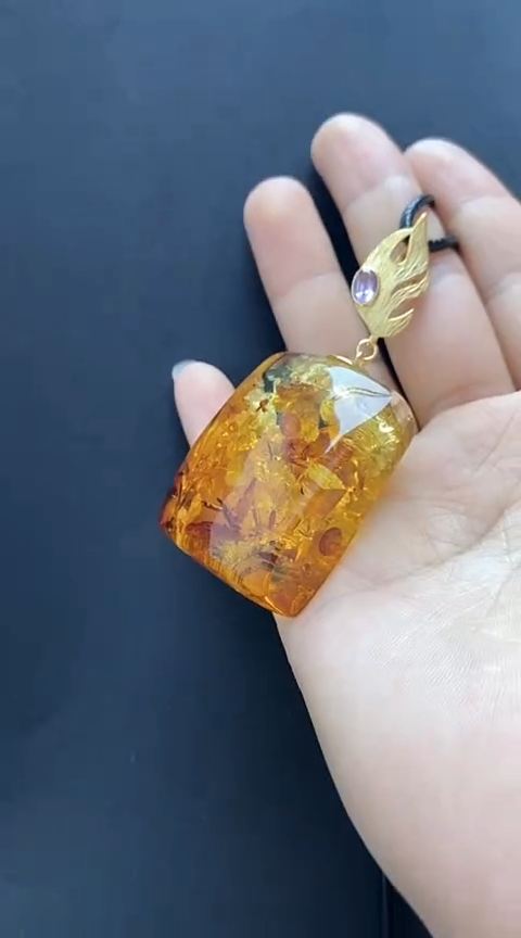 【闪购商品】琥珀裸石银S925镶嵌花珀吊坠