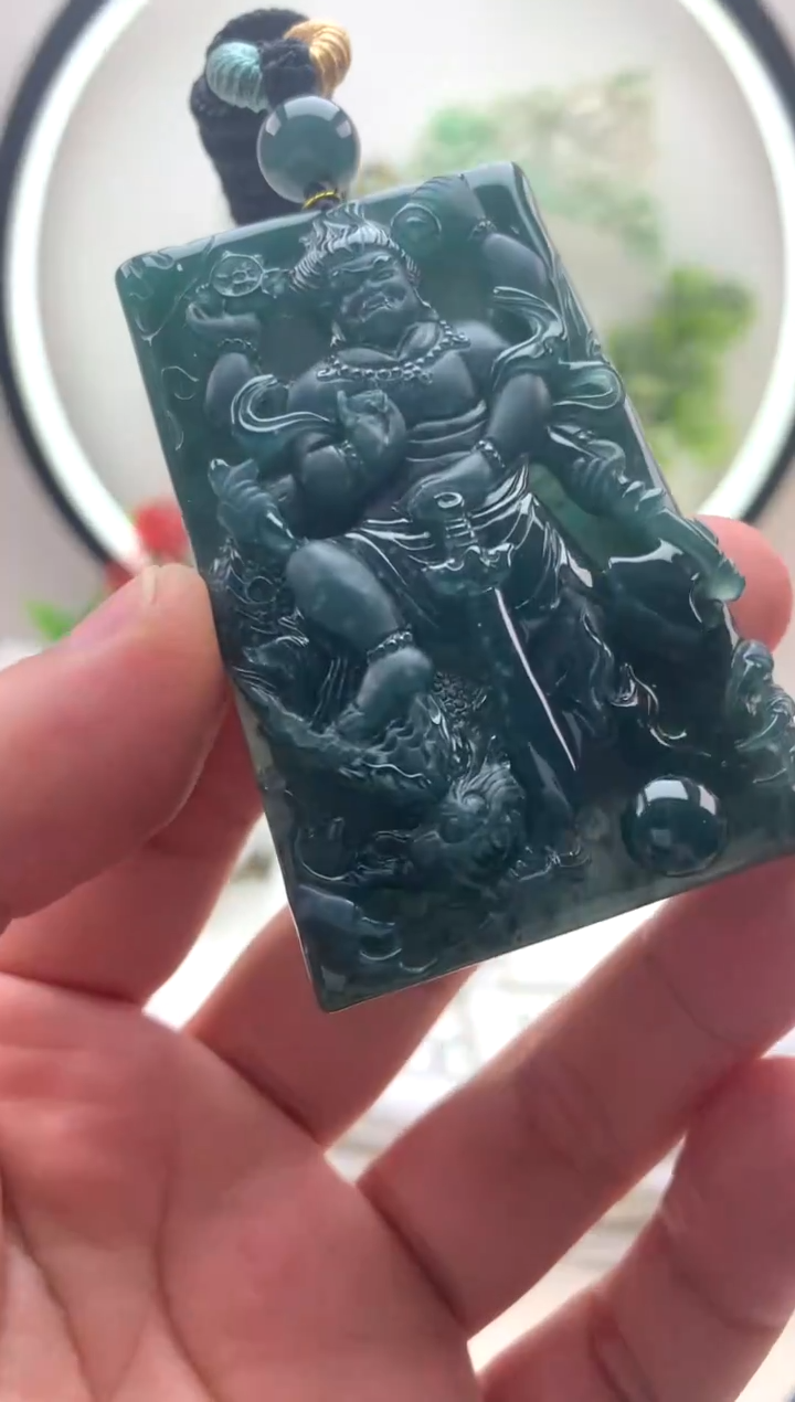 颈饰未镶嵌翡翠不动明王