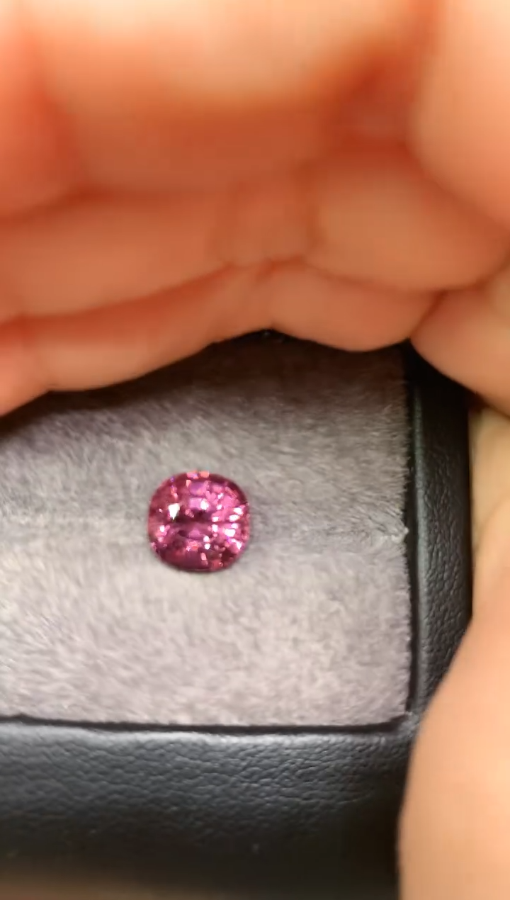 【闪购商品】定制尖晶石裸石未镶嵌枕型 紫色调 3.57ct