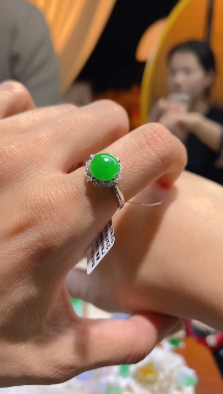 【闪购商品】翡翠颈饰18K金镶嵌假一赔三14圈口