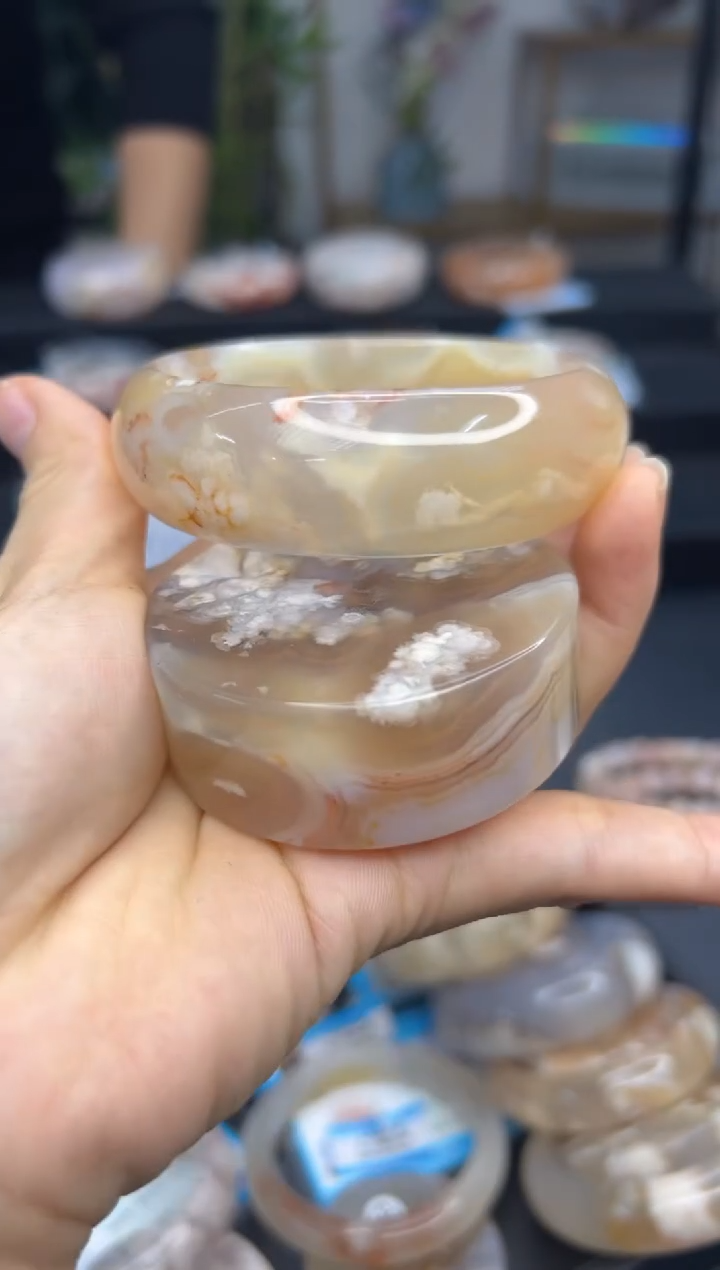 【闪购商品】石英质玉手镯未镶嵌A482(61圈赠送镯心)