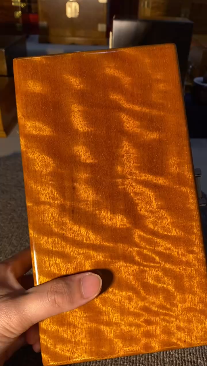 【闪购商品】金丝楠木艺金丝楠首饰盒F11