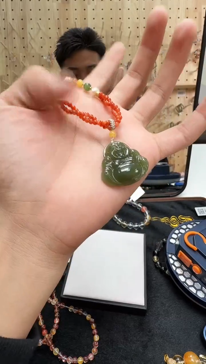 吊坠(赠链)未镶嵌和田玉村0408 多样性发一件