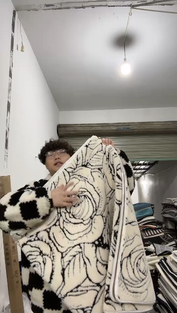 雪尼尔90*300米白色玫瑰