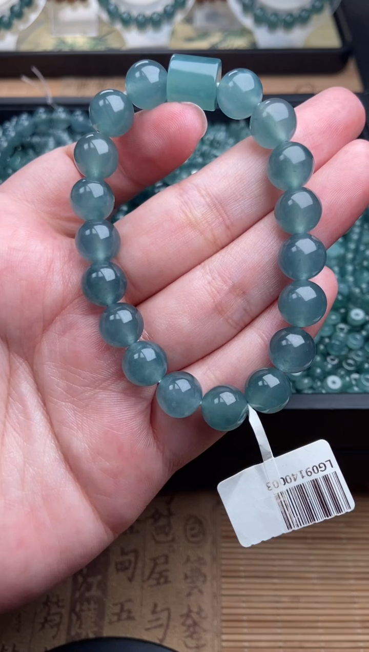 【闪购商品】翡翠手链未镶嵌多样性发货19颗卡10