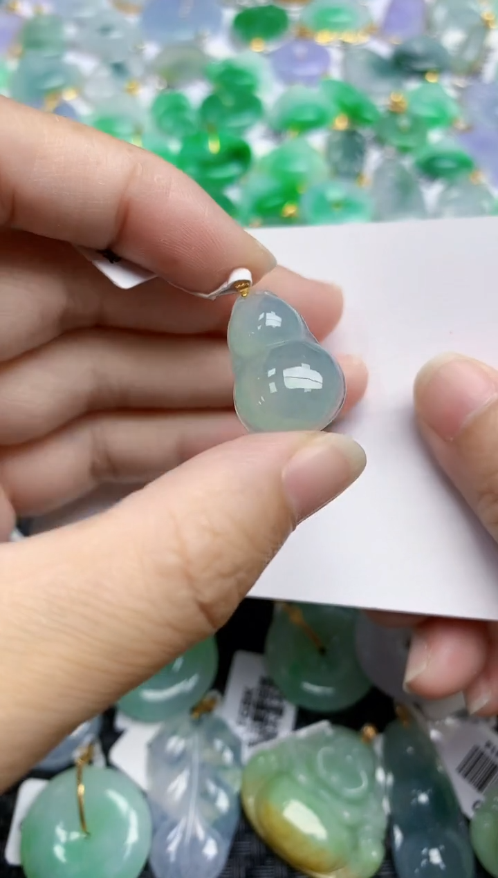 翡翠未镶嵌颈饰天然翡翠A货