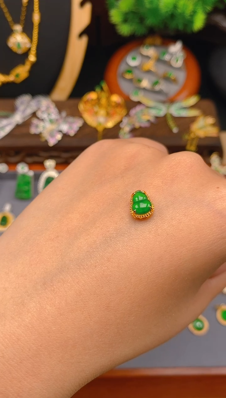 【闪购商品】翡翠吊坠(不含链)银S925镶嵌葫芦潘多拉