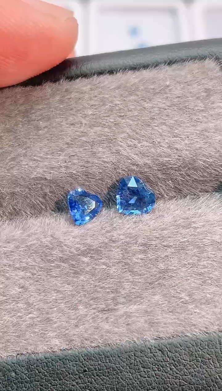 裸石蓝宝石1.36-1360天然无烧蓝宝石