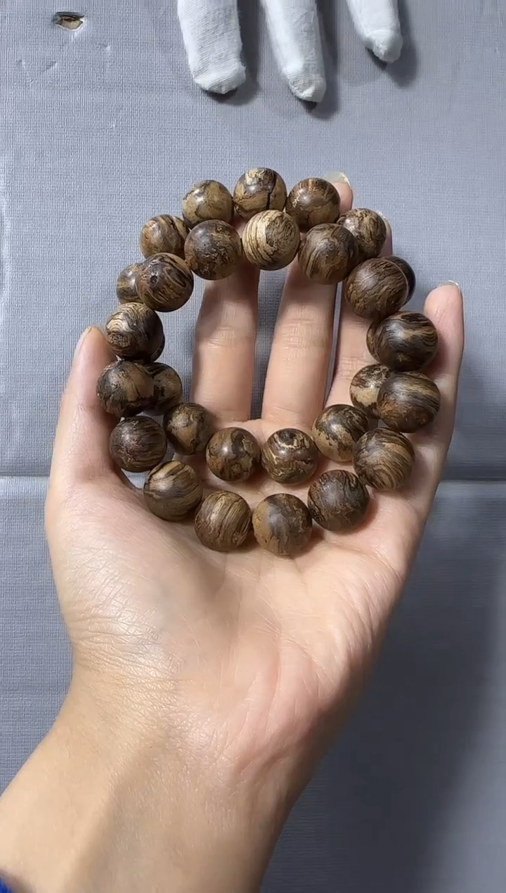 【闪购商品】沉香手串G01虎斑老料1.4单圈多样性发货发其一