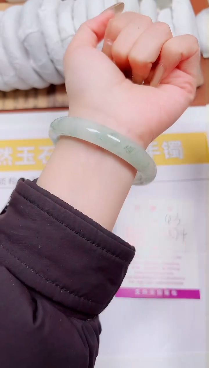 【闪购商品】石英质玉手镯未镶嵌K403-57.4