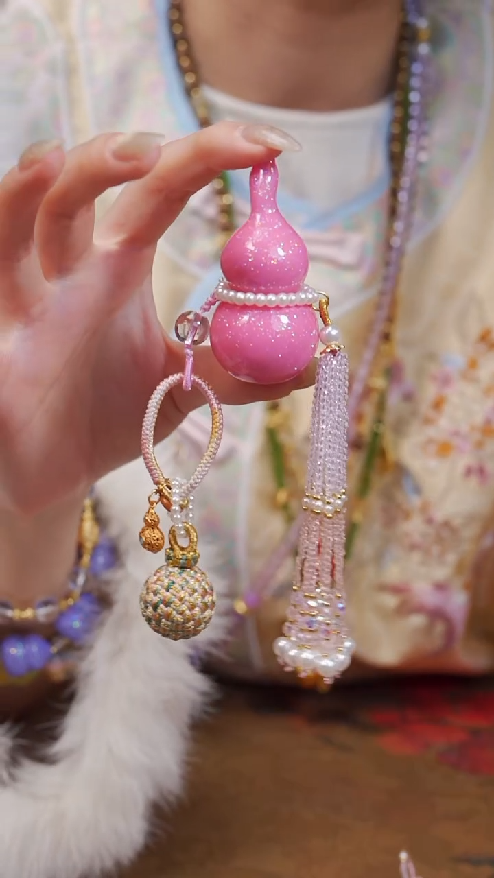 674漆艺工艺小葫芦128