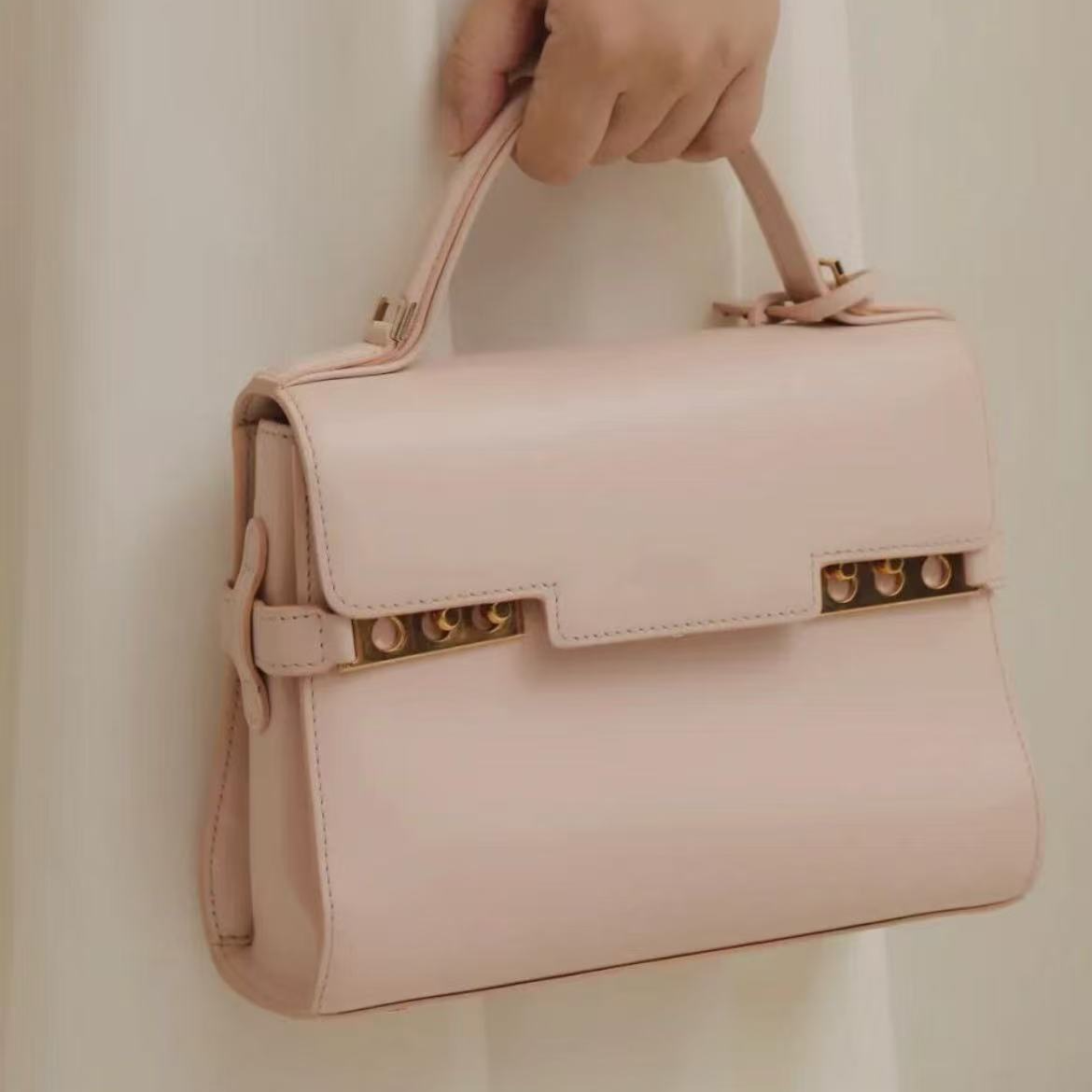 95新 Delvaux/德尔沃  安洁利严选手提包/AP0117118