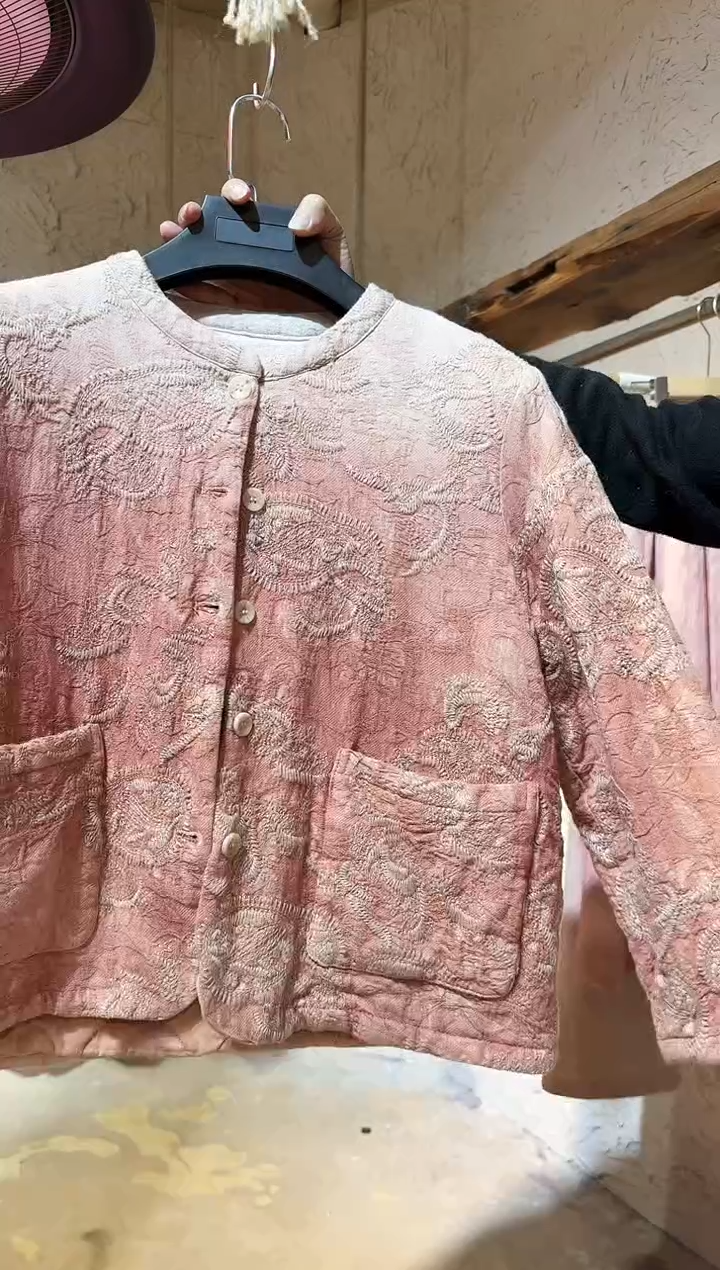 薯莨植物染刺绣棉服