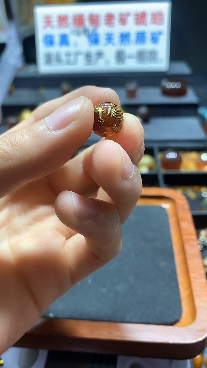 琥珀颈饰未镶嵌天然缅甸琥珀手串