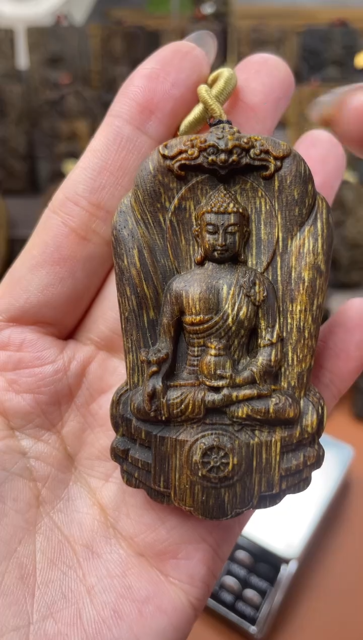 木木雕款芽庄  药师佛  7cm送养香瓶 
