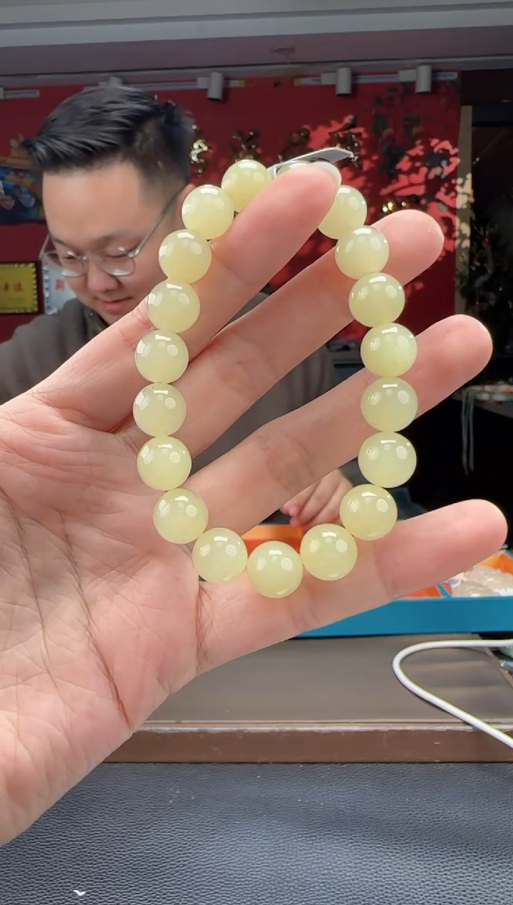 未镶嵌手串和田玉黄口猫单圈手串