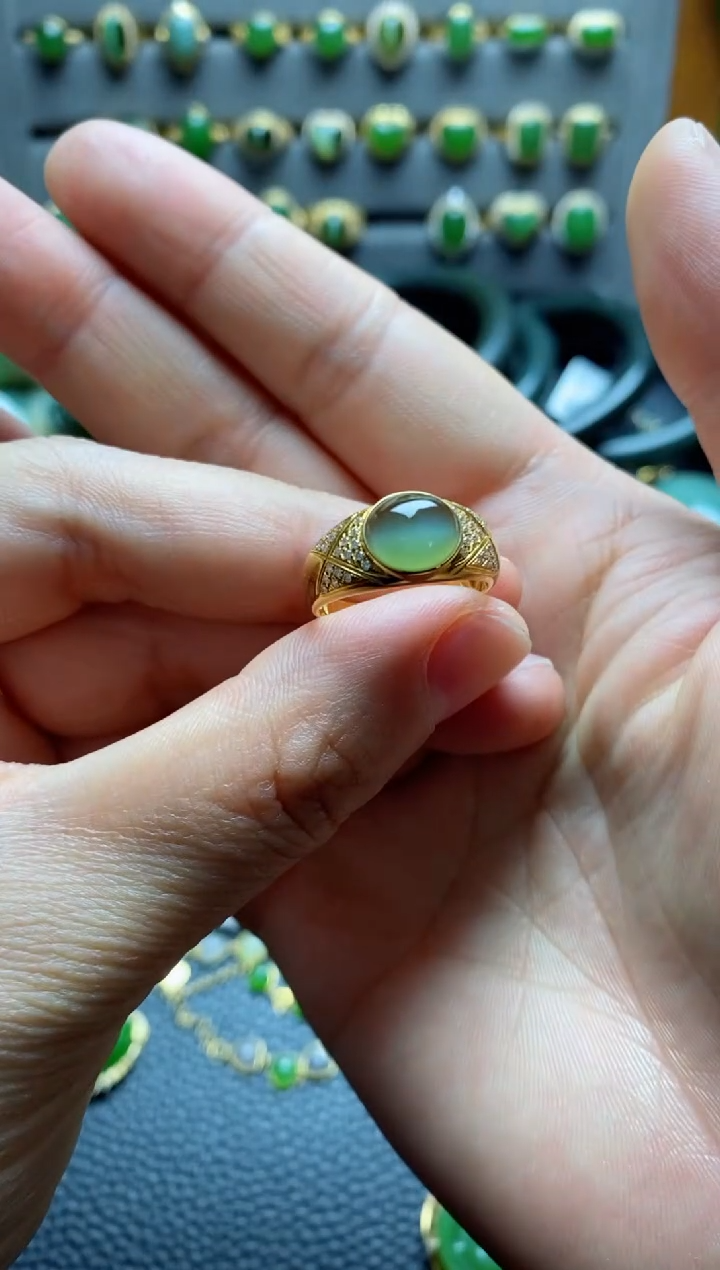 【闪购商品】和田玉戒指18K金镶嵌戒指