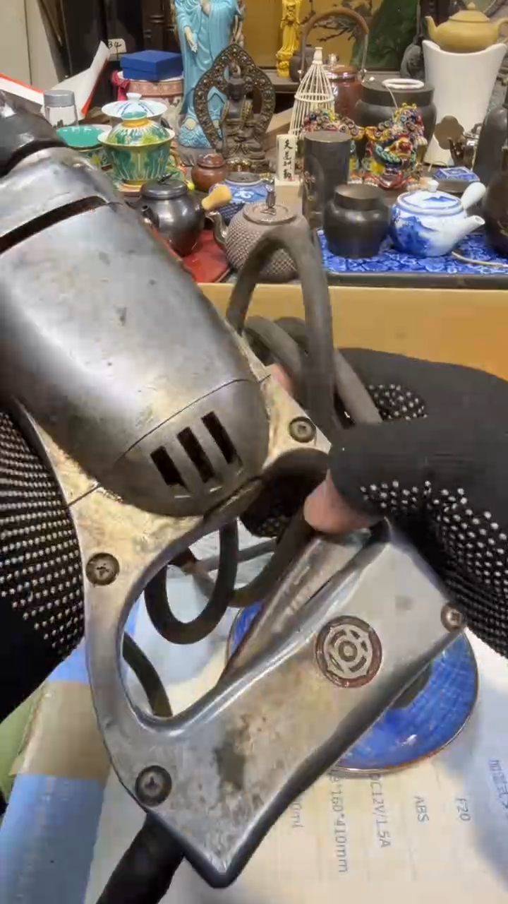 金属中古艺术工艺美术品