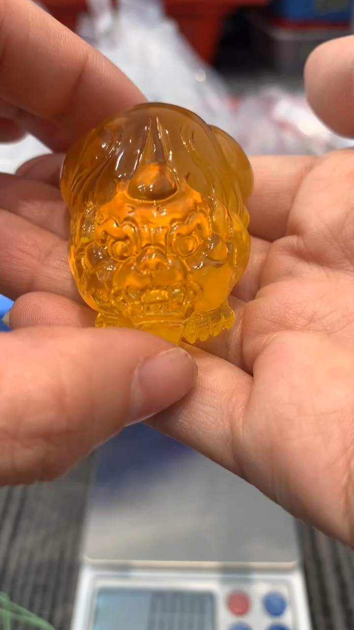 未镶嵌琥珀珠宝奇石105