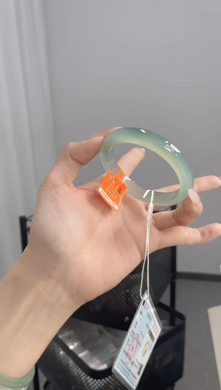 【闪购商品】玛瑙/玉髓手镯未镶嵌56-57圈