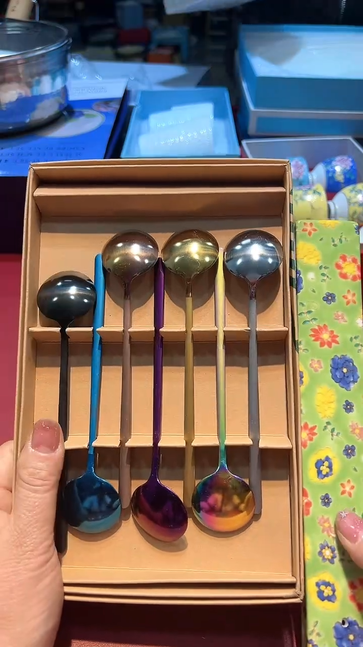 【闪购商品】瓷片锅碗瓢盆一件不剩