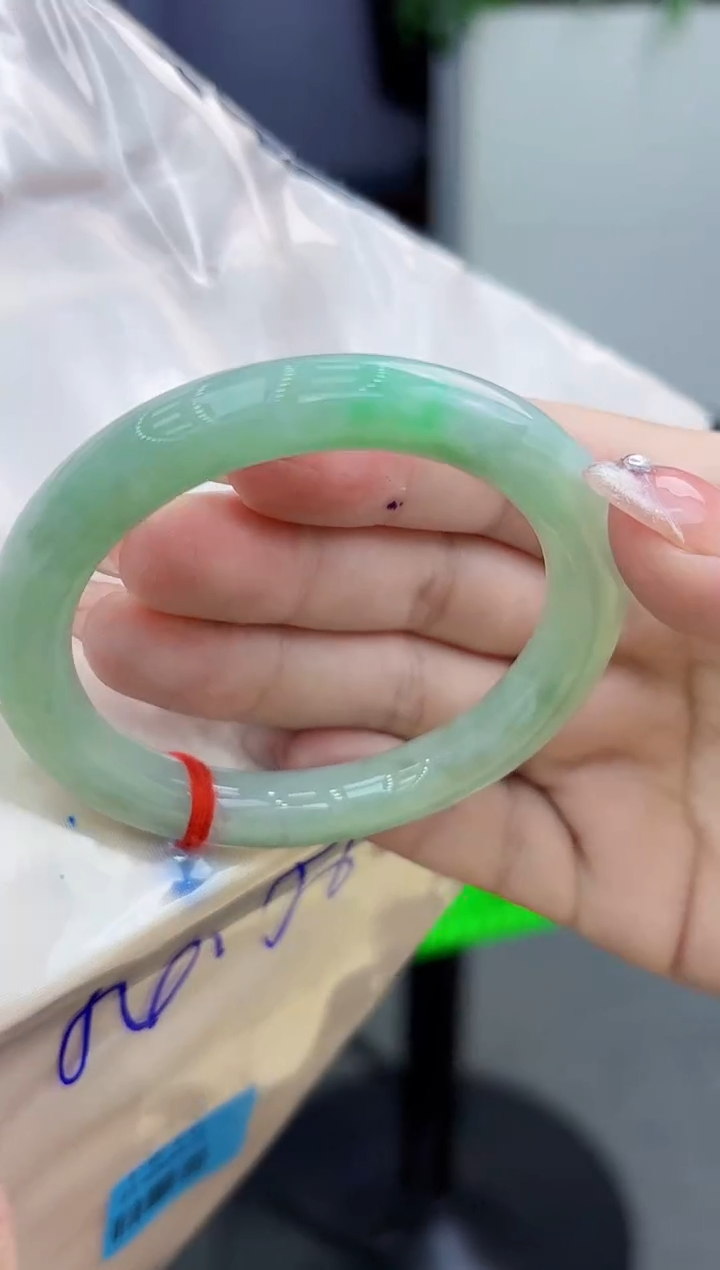 【闪购商品】翡翠手镯未镶嵌翡翠手镯