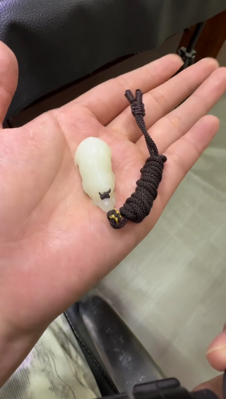 吊坠(赠链)未镶嵌和田玉仲*天泰白玉貔貅 （产地直发）