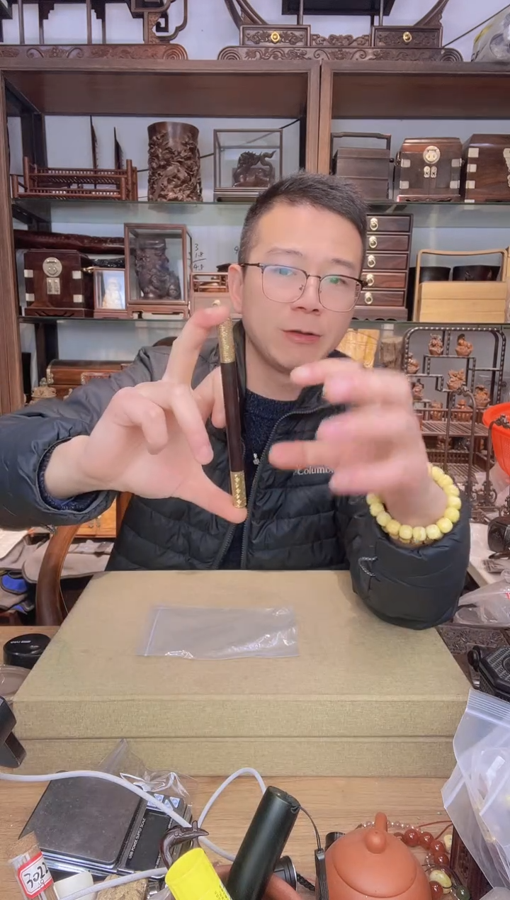 【闪购商品】乌木类书架1055 小叶紫檀素面单头定心笔