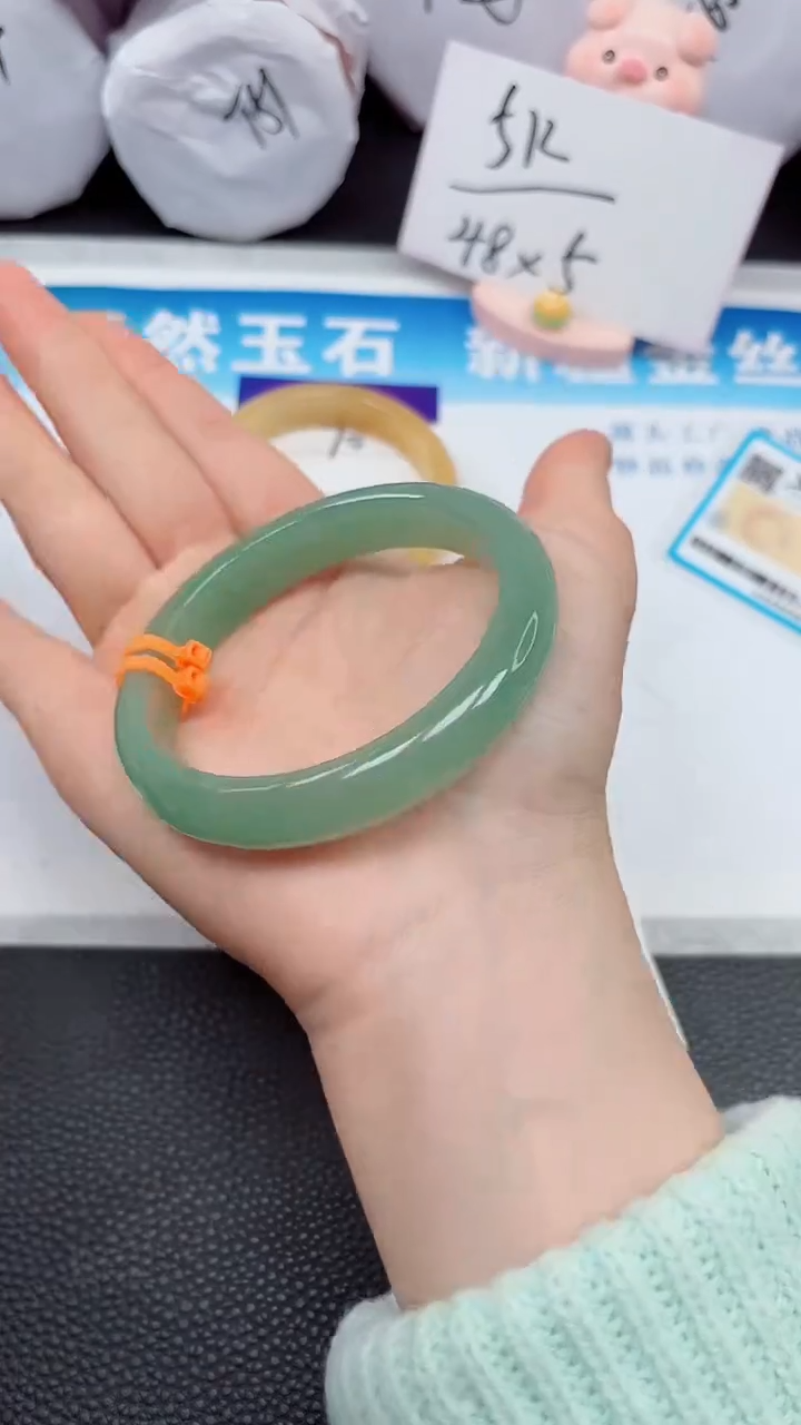 【闪购商品】石英质玉手镯未镶嵌71