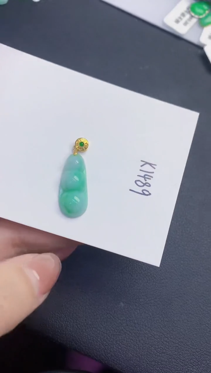 颈饰未镶嵌翡翠缅甸天然翡翠A货