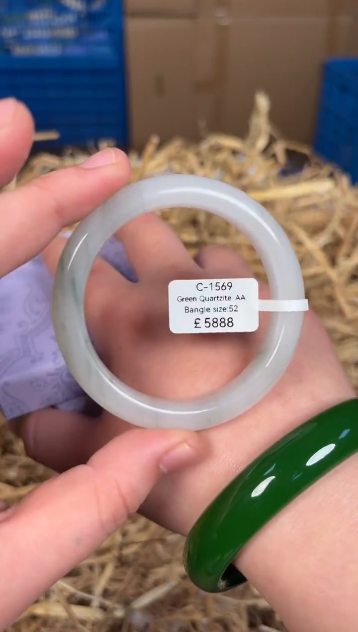 未镶嵌手镯石英质玉C1569