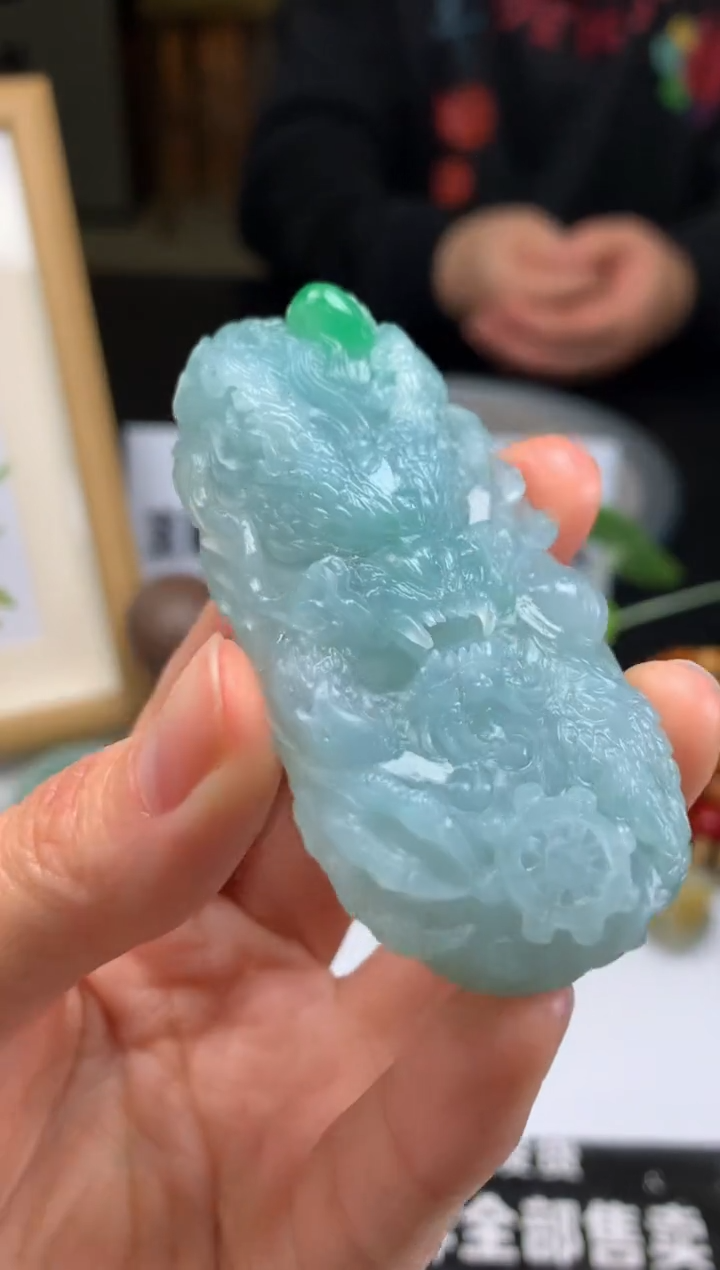 【闪购商品】定制翡翠未镶嵌吊坠-91024