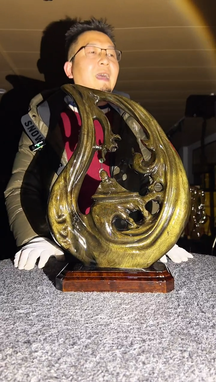 金丝楠木雕款大*金丝楠木摆件