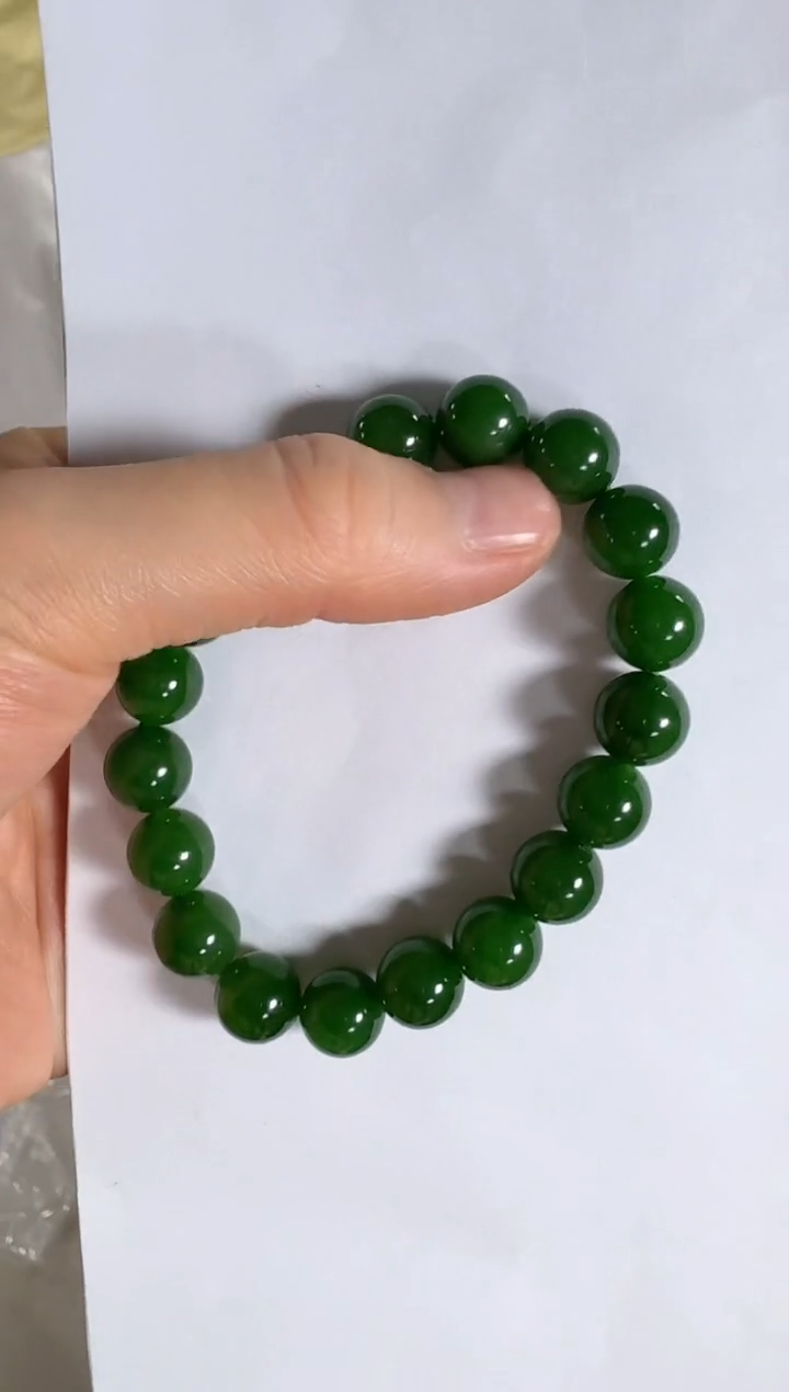 【闪购商品】未镶嵌和田玉（碧玉）手链10m菠菜绿微矿点