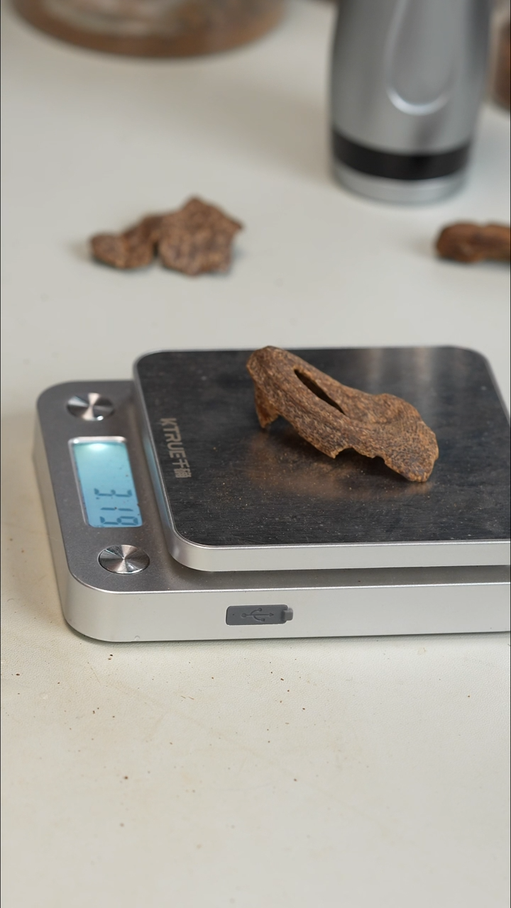 沉香沉香碎屑海南料 3.1g