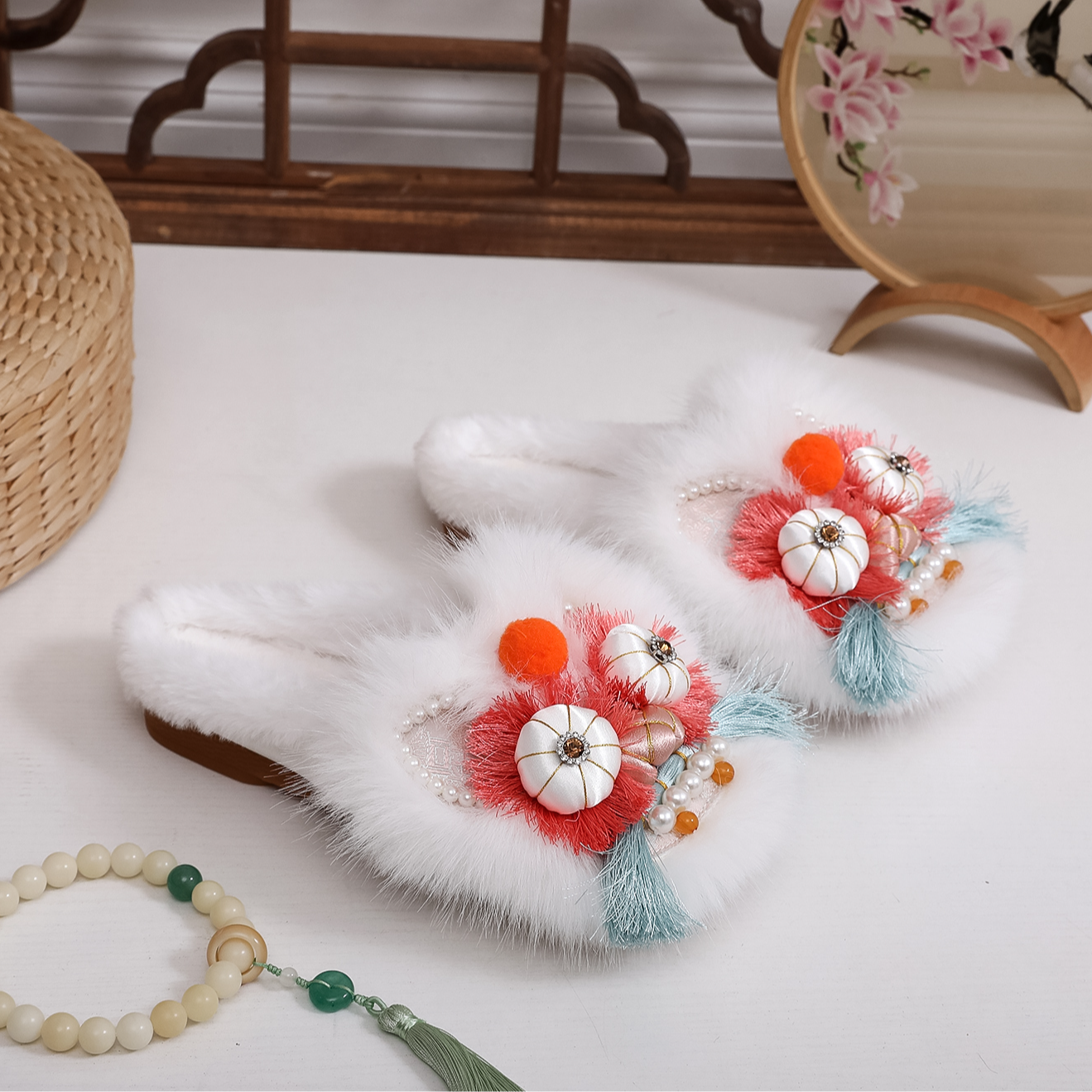 布鞋冬季民族风女保暖中式居家古风绣花棉拖鞋秋冬季国风鞋子