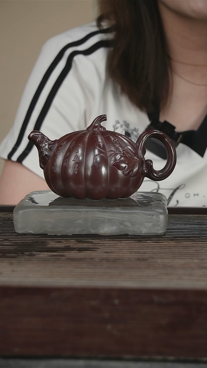 茶壶紫砂76号350CC