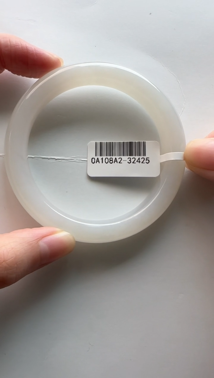 【闪购商品】和田玉手镯未镶嵌54+