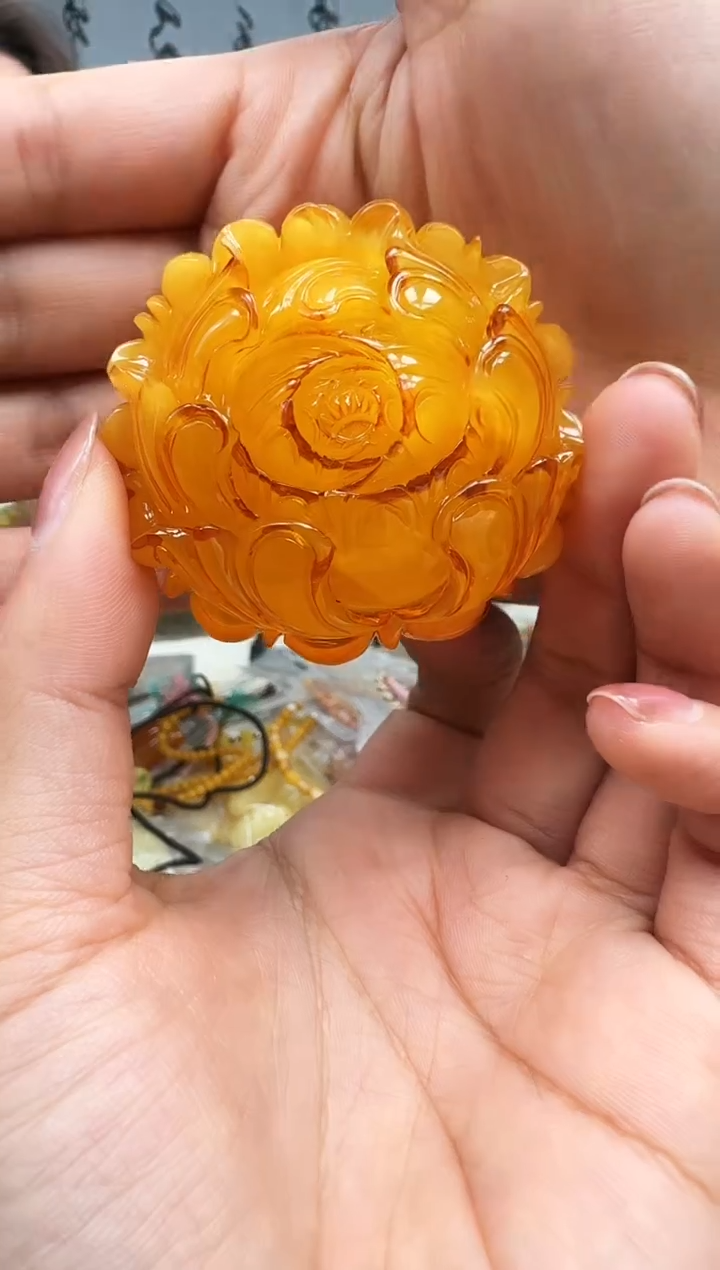 【闪购商品】琥珀裸石未镶嵌挂坠