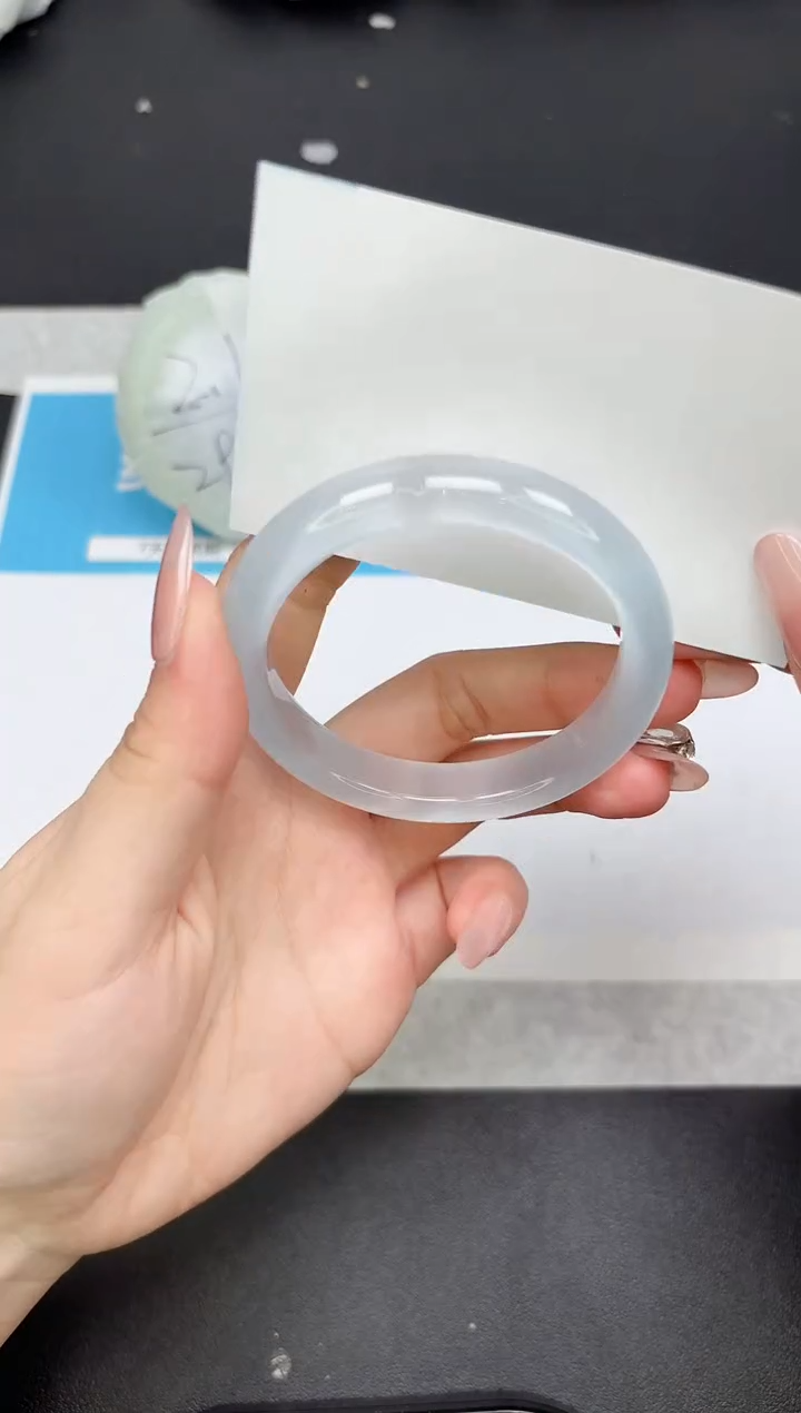 【闪购商品】石英质玉手镯未镶嵌235-54.6