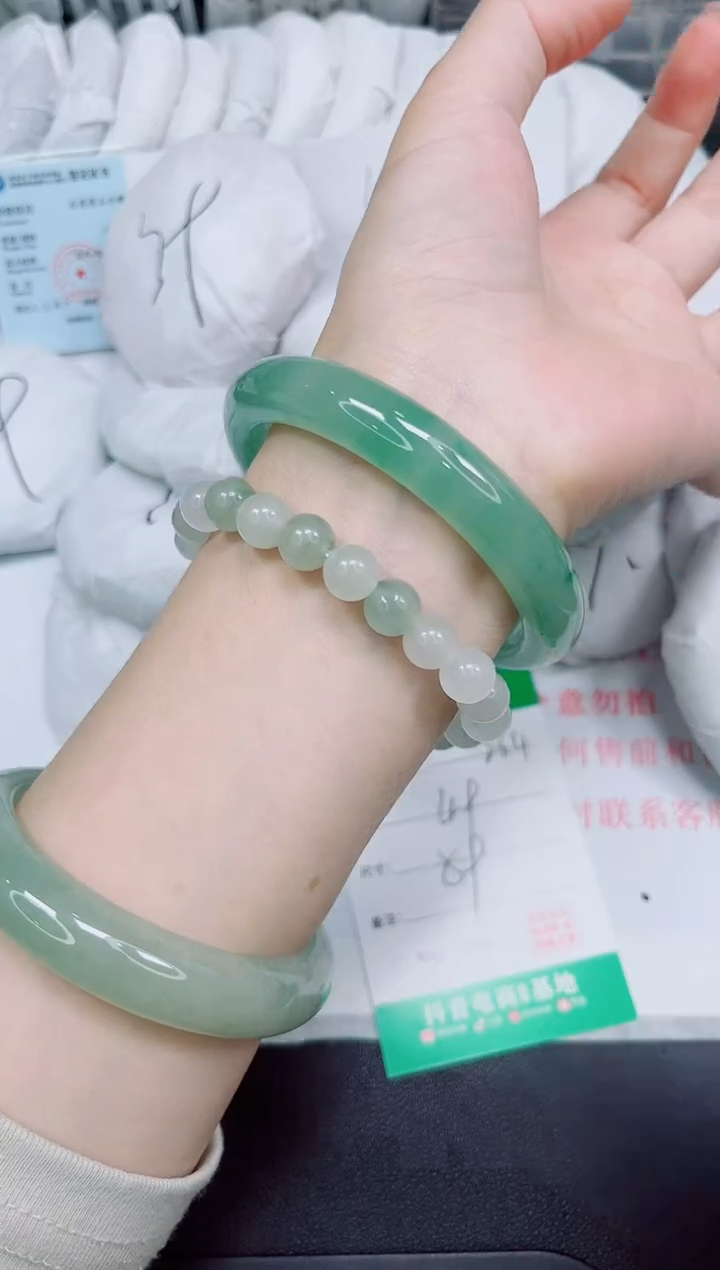 石英质玉手镯未镶嵌263-59