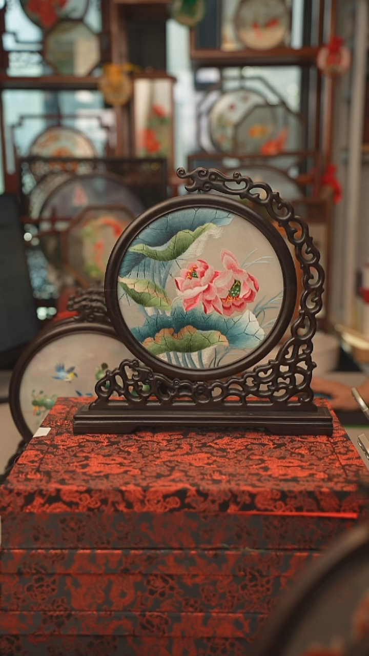 扇子龙头架 苏绣双面绣摆台