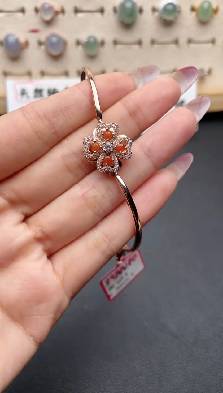 【闪购商品】翡翠手链银S925镶嵌一物一证一礼盒