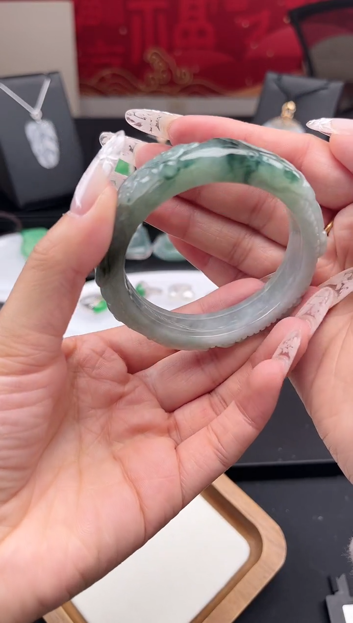 【闪购商品】翡翠手镯未镶嵌手镯