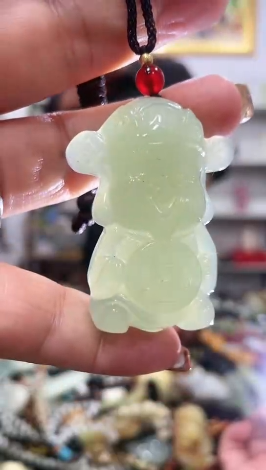 未镶嵌岫玉吊坠   