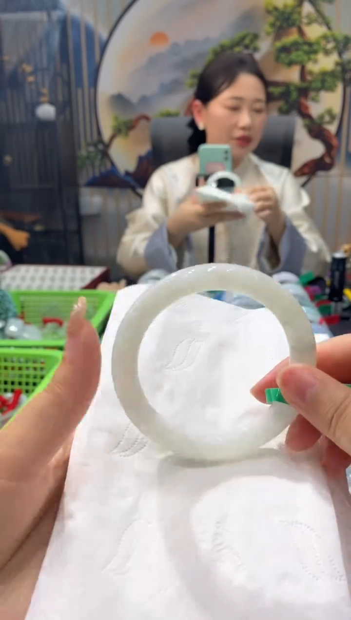 【闪购商品】翡翠手镯未镶嵌00003908