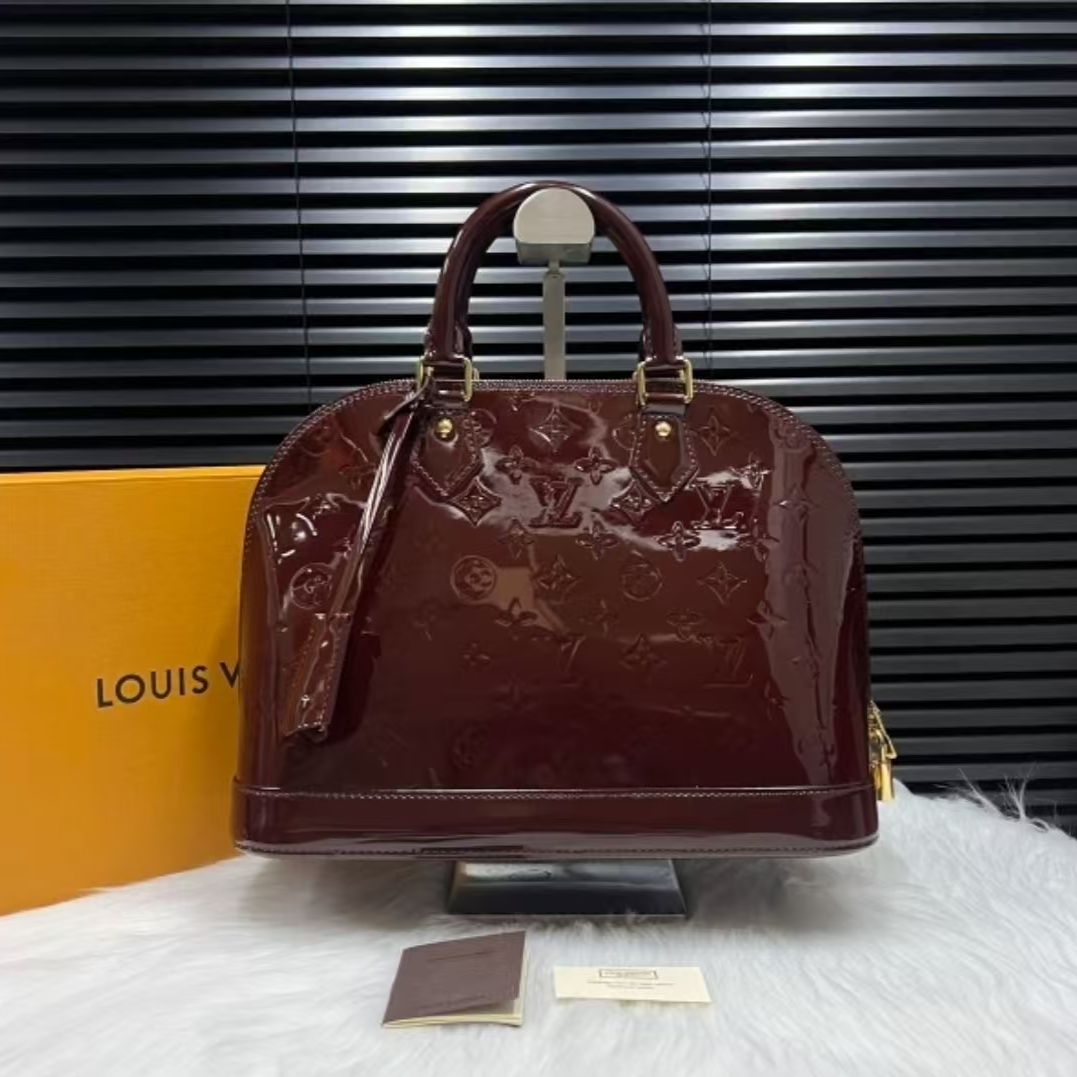 95新 LouisVuitton/路易威登 安洁利 LV车厘子色贝壳中号