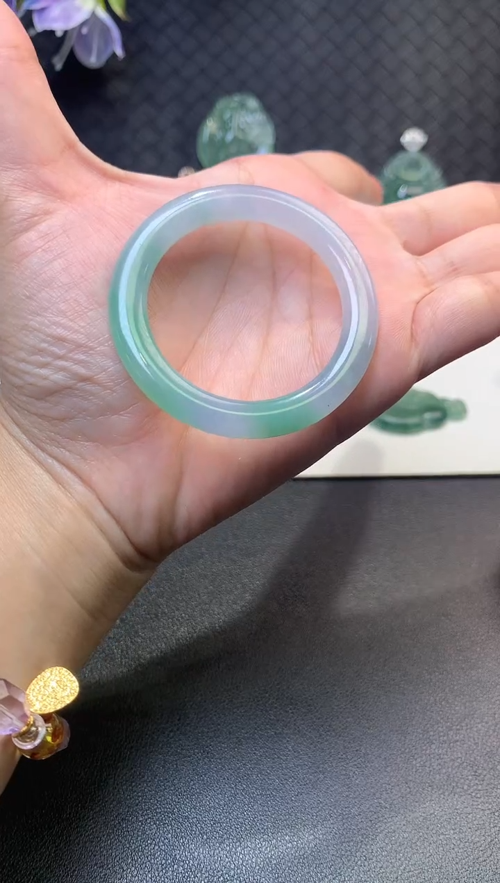 未镶嵌定制翡翠毛货